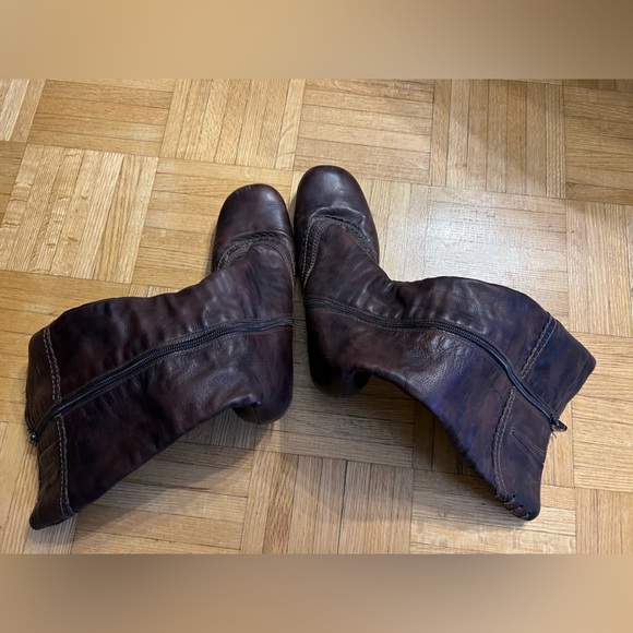 La Canadienne Brown Stylish Boots, Women’s Size 11 - Picture 2 of 7